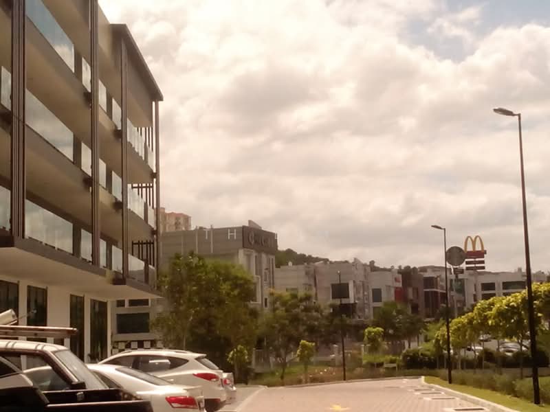 Shop / Office for Sale in Bandar Puteri Puchong (Puchong) - TH Lim - Exterior - PropertyGuru.com.my