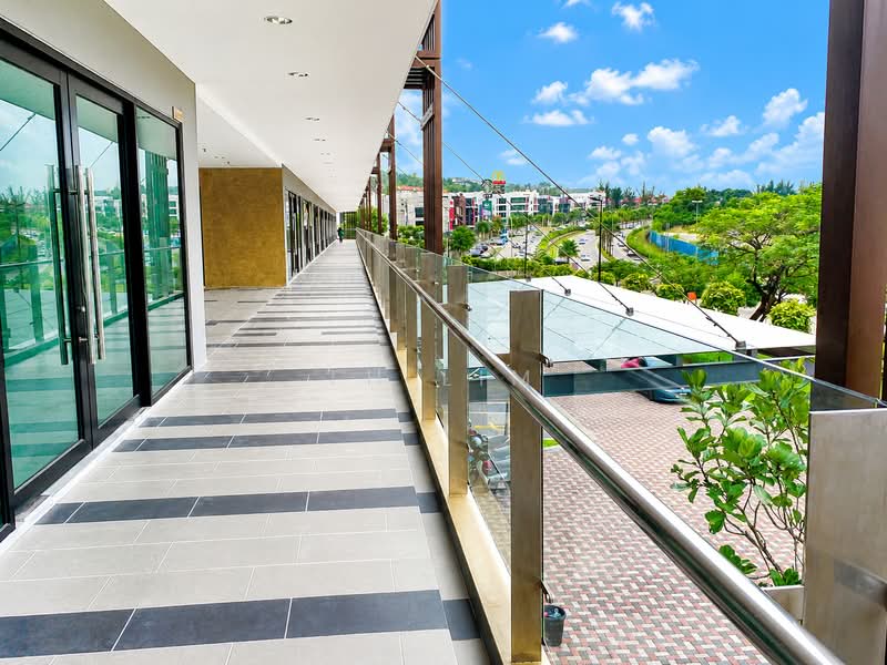 Shop / Office untuk Dijual di Bandar Puteri Puchong (Puchong) - TH Lim - Exterior - PropertyGuru.com.my