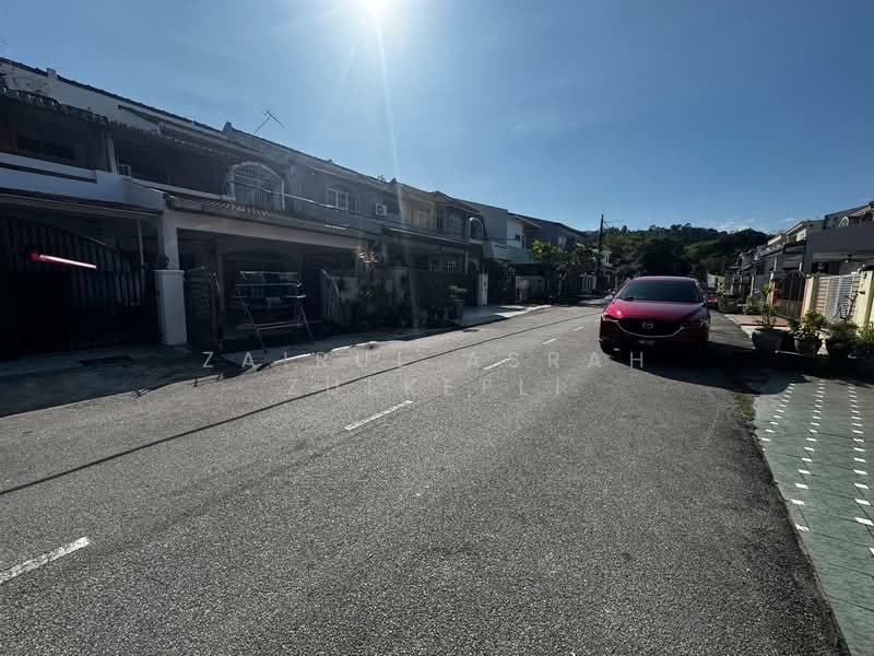 2-storey Terraced House for Sale in Ampang (Kuala Lumpur) - Zairul Asrah Zulkefli - Exterior - PropertyGuru.com.my
