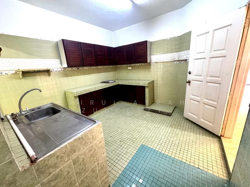 2-storey Terraced House for Sale in Ampang (Kuala Lumpur) - Zairul Asrah Zulkefli - Kitchen - PropertyGuru.com.my
