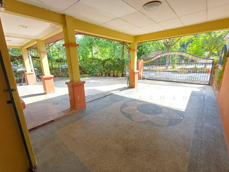 2-storey Terraced House for Sale in Seksyen 9 (Kota Damansara) - Thoriq Suparman - Exterior - PropertyGuru.com.my