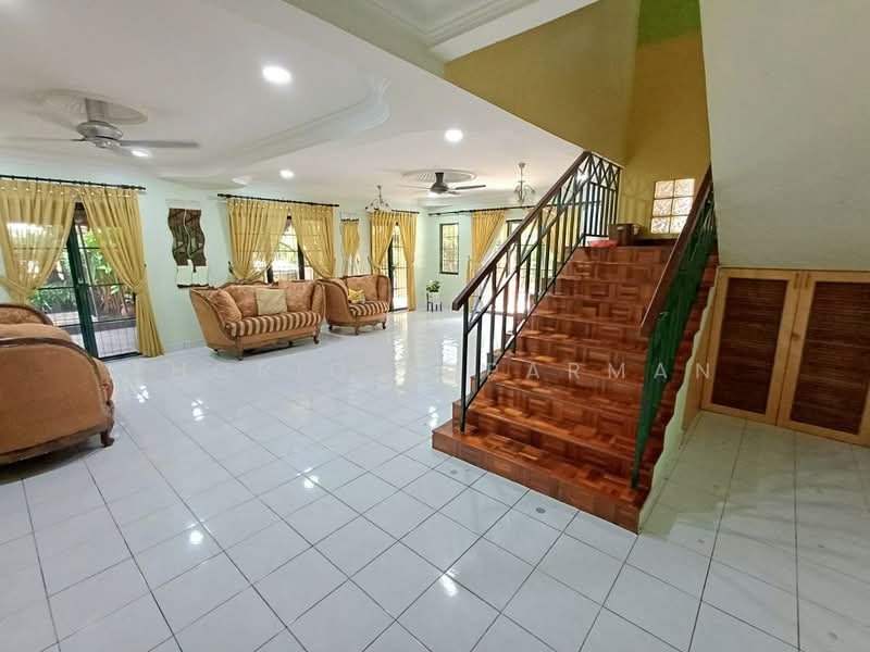 2-storey Terraced House for Sale in Seksyen 9 (Kota Damansara) - Thoriq Suparman - Living Room - PropertyGuru.com.my