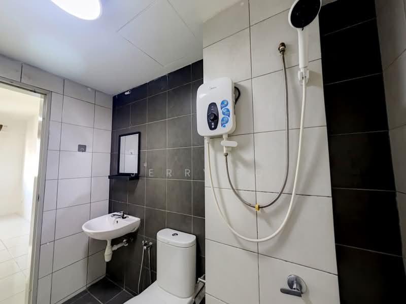 Condominium for Rent at Fairview Residence - Jerry So - Bathroom - PropertyGuru.com.my