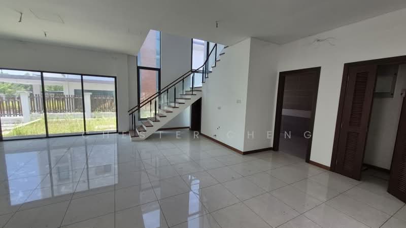 Bungalow for Sale in Subang Bestari (Shah Alam) - Chester Cheng - Living Room - PropertyGuru.com.my