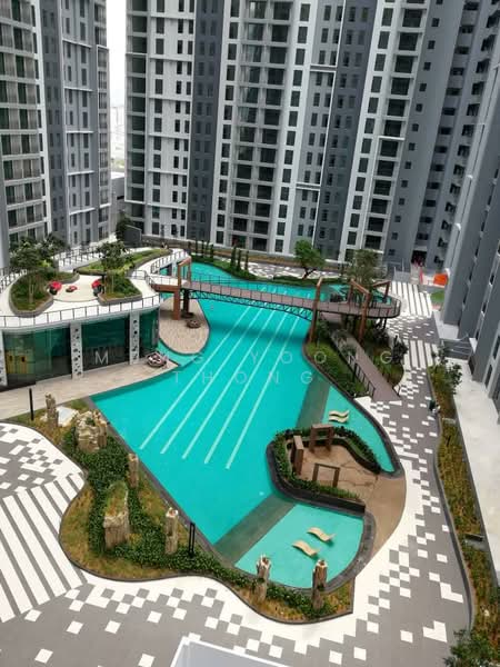 Condominium for Rent at The Henge - Meng Yoong Thong - Pool - PropertyGuru.com.my