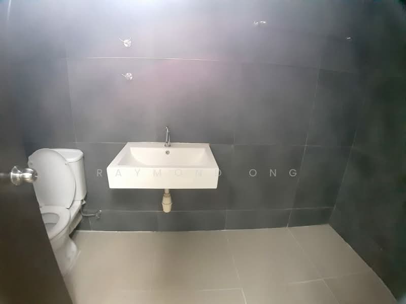 Menara UOA Bangsar untuk Untuk Disewa - RM 4,500 /bulan, Mac 2026 - Bathroom - PropertyGuru.com.my