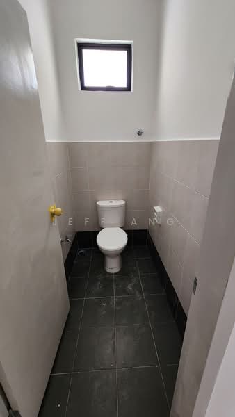 Shop / Office for Rent in Skudai (Johor) - Jeff Ang - Bathroom - PropertyGuru.com.my
