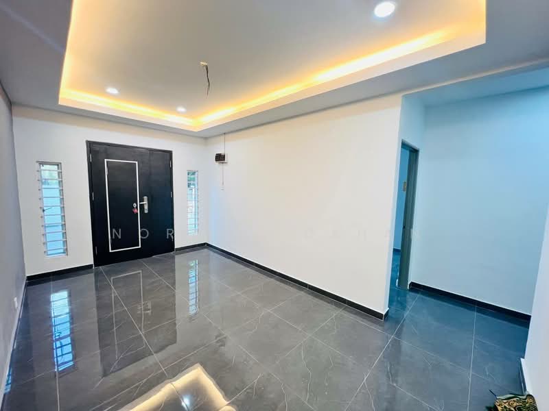 single storey terrace Taman Harmoni,bandar teknologi untuk Untuk Dijual - RM 380,000, Mac 2026 - Entrance - PropertyGuru.com.my
