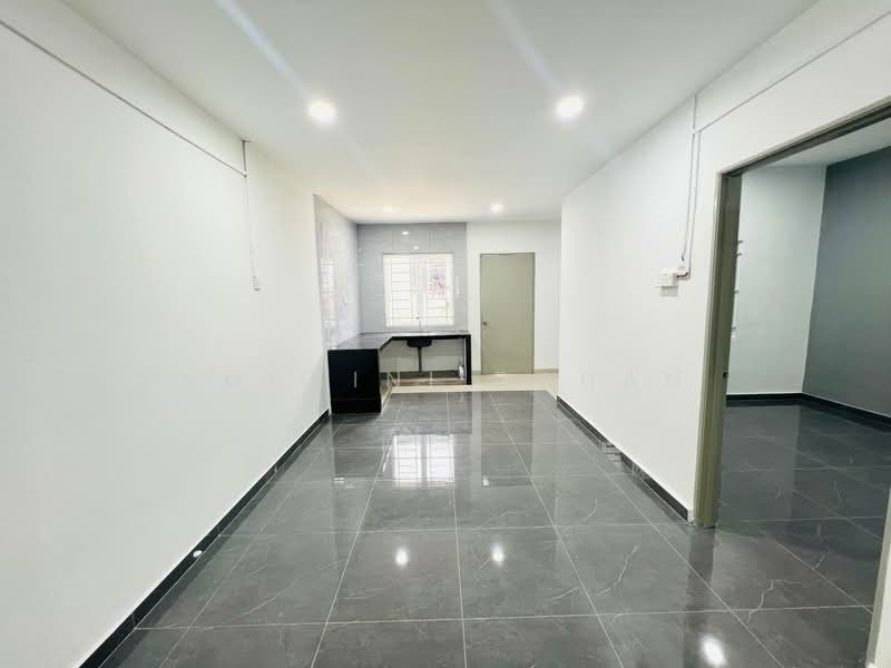 single storey terrace Taman Harmoni,bandar teknologi untuk Untuk Dijual - RM 380,000, Mac 2026 - Kitchen - PropertyGuru.com.my