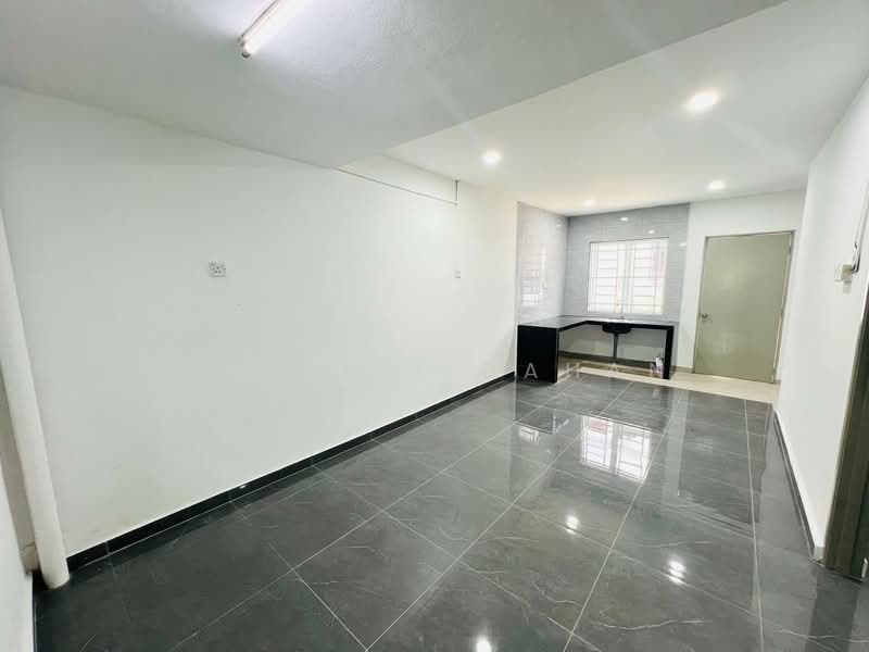 single storey terrace Taman Harmoni,bandar teknologi untuk Untuk Dijual - RM 380,000, Mac 2026 - Kitchen - PropertyGuru.com.my