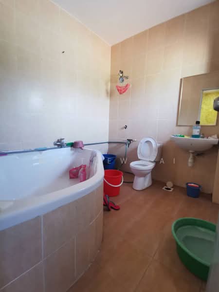 2-storey Terraced House for Sale in Bandar Mahkota Cheras (Cheras) - Matthew Lai - Bathroom - PropertyGuru.com.my