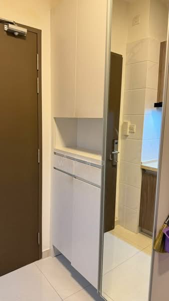 Kediaman Servis untuk Dijual di Country Garden Central Park - Daniel Wong - Entrance - PropertyGuru.com.my