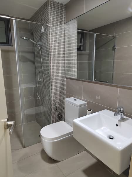 Service Residence for Sale at V Residence 2 @ Sunway Velocity - Daniel Lim - Bathroom - PropertyGuru.com.my
