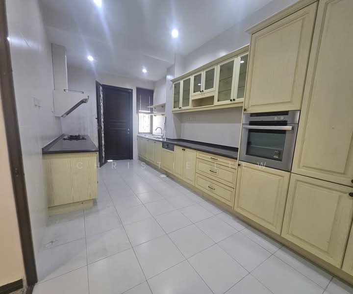 Bukit Jelutong untuk Untuk Dijual - RM 1,050,000, Mac 2026 - Kitchen - PropertyGuru.com.my