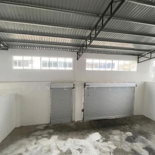 Corner Factory Kulai Kawasan Perindustrian Timur 1.5 Storey Corner untuk Untuk Dijual - RM 995,000, Mac 2026 - PropertyGuru.com.my