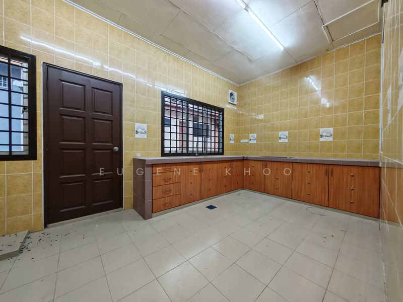 2-storey Terraced House for Rent in Taman Setia Indah (Tebrau) - Eugene Khoo - Kitchen - PropertyGuru.com.my
