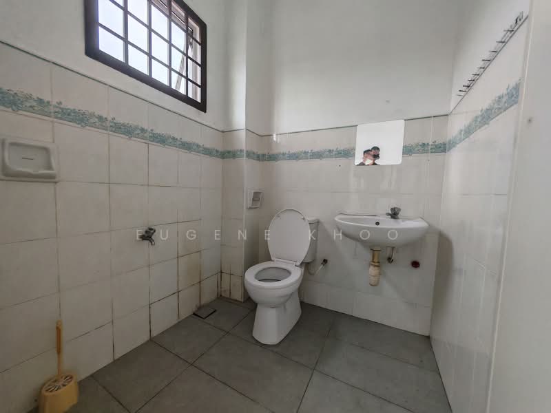 2-storey Terraced House for Rent in Taman Setia Indah (Tebrau) - Eugene Khoo - Bathroom - PropertyGuru.com.my