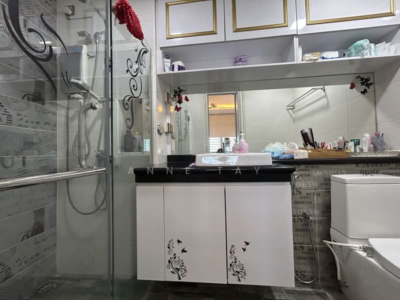 Service Residence for Rent at Sky Gardens Residences - Anne Tay - Bathroom - PropertyGuru.com.my
