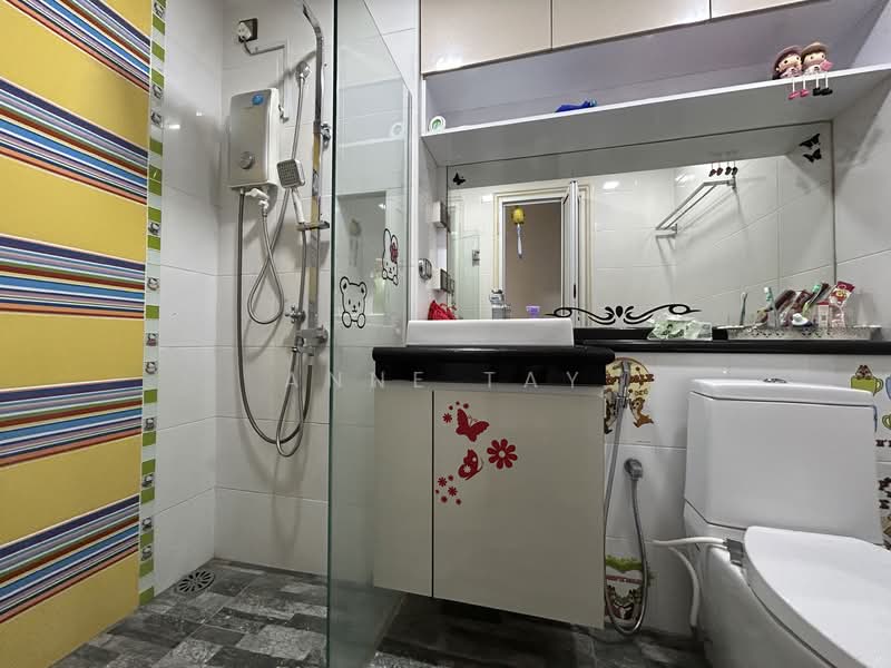 Service Residence for Rent at Sky Gardens Residences - Anne Tay - Bathroom - PropertyGuru.com.my