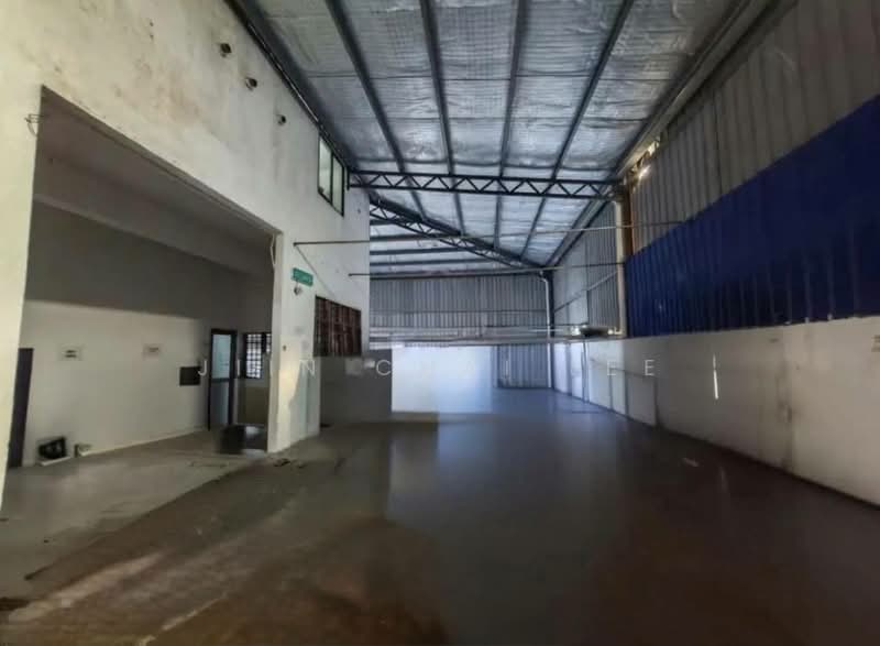 Fully Cover Bukit Mewah Taman Tampoi Indah 1.5 Storey Semi D Factory untuk Untuk Disewa - RM 6,500 /bulan, Mac 2026 - Interior - PropertyGuru.com.my