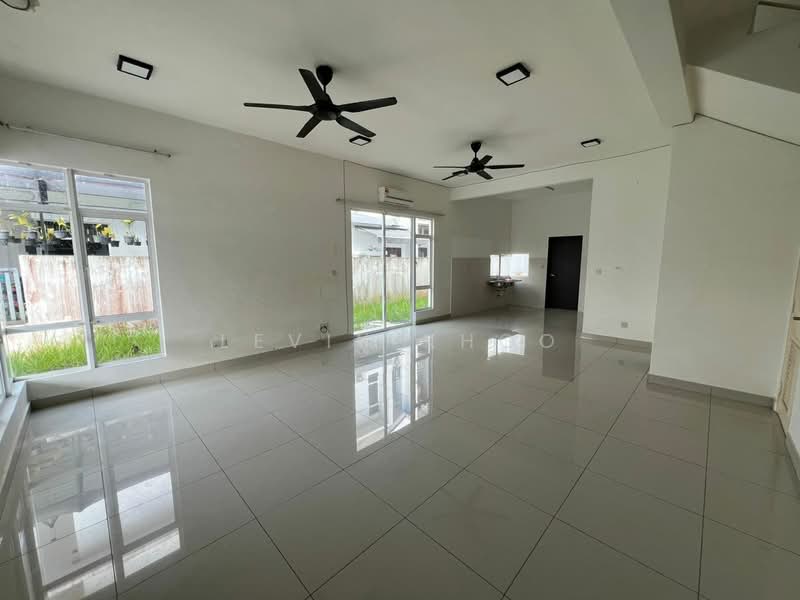 Semi-Detached House for Sale in Rawang (Selangor) - Levin Khoo - Living Room - PropertyGuru.com.my