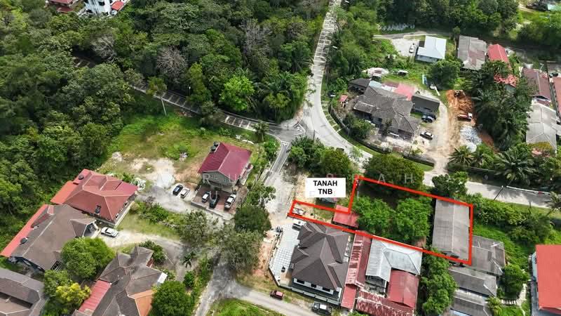 Kajang CORNER FREEHOLD Bungalow Lot Jalan Raja Nong Chik Sungai Merab Kajang untuk Untuk Dijual - RM 540,000, Mac 2026 - Exterior - PropertyGuru.com.my