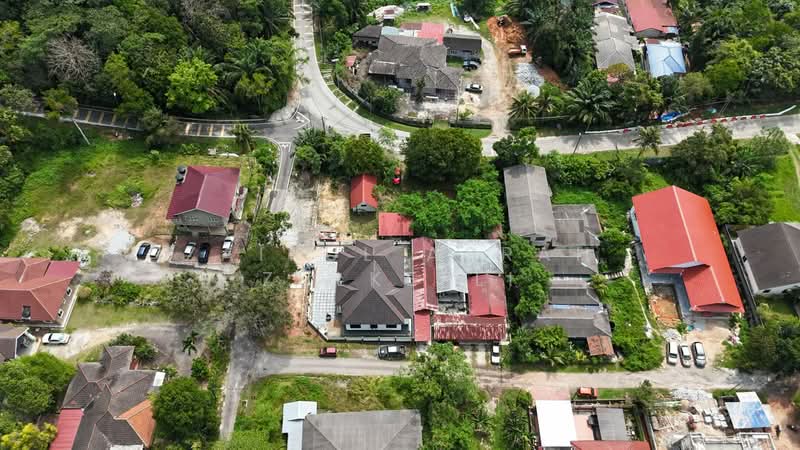 Kajang CORNER FREEHOLD Bungalow Lot Jalan Raja Nong Chik Sungai Merab Kajang untuk Untuk Dijual - RM 540,000, Mac 2026 - Exterior - PropertyGuru.com.my