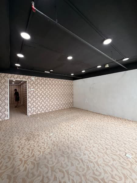 Street Mall @ One South, Seri Kembangan untuk Untuk Disewa - RM 2,300 /bulan, Mac 2026 - Interior - PropertyGuru.com.my