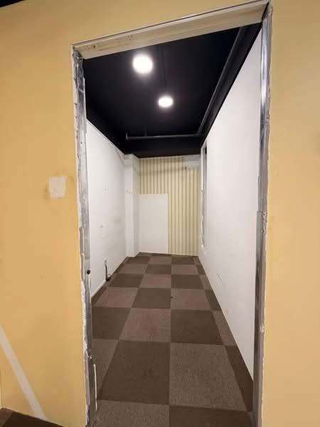 Street Mall @ One South, Seri Kembangan untuk Untuk Disewa - RM 2,300 /bulan, Mac 2026 - Interior - PropertyGuru.com.my