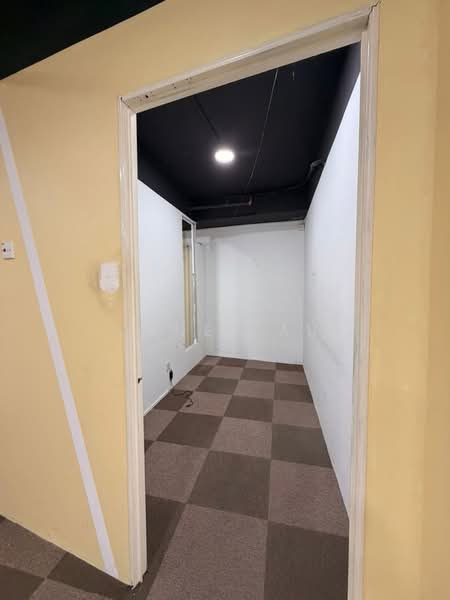 Street Mall @ One South, Seri Kembangan untuk Untuk Disewa - RM 2,300 /bulan, Mac 2026 - Interior - PropertyGuru.com.my