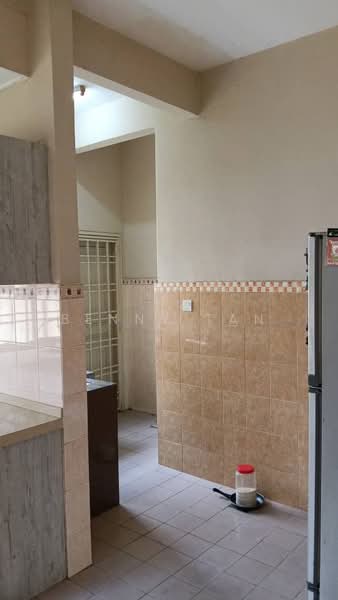 Rumah Berkembar untuk Dijual di Subang Jaya (Selangor) - Benny Tan - Kitchen - PropertyGuru.com.my