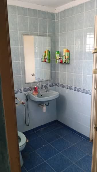 Rumah Berkembar untuk Dijual di Subang Jaya (Selangor) - Benny Tan - Bathroom - PropertyGuru.com.my