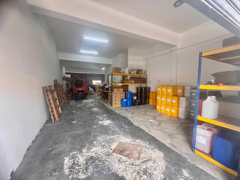 Shop / Office for Rent in Taman Daya (Johor Bahru) - Wendy Too - Interior - PropertyGuru.com.my