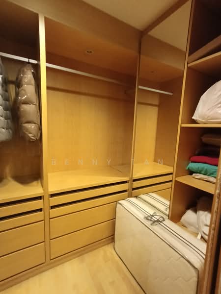 2-storey Terraced House for Sale in SS18 (Subang Jaya) - Benny Tan - Walk-in wardrobe - PropertyGuru.com.my