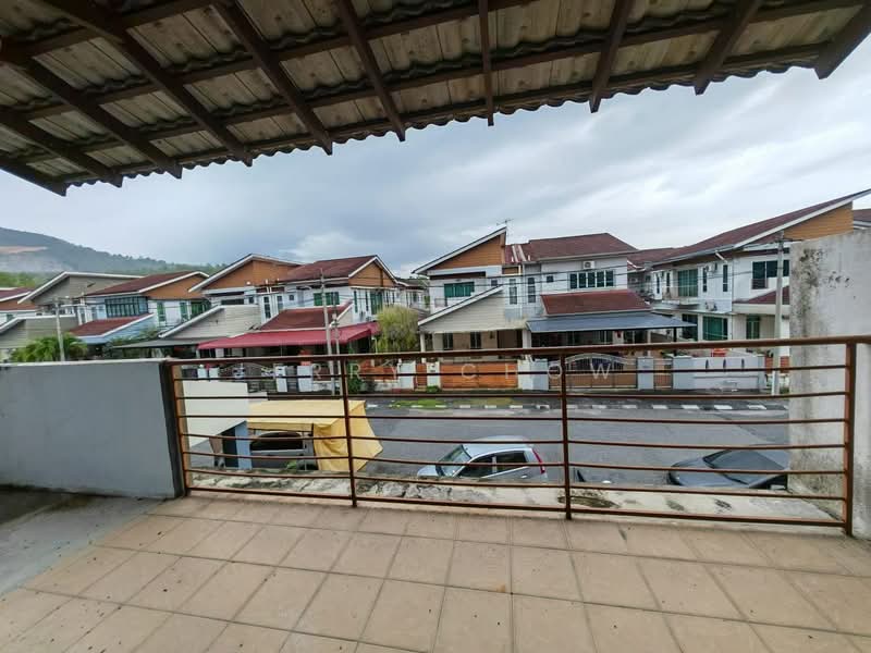 2-storey Terraced House for Sale in Bandar Lahat Mines (Lahat) - Jerry Chow - Exterior - PropertyGuru.com.my