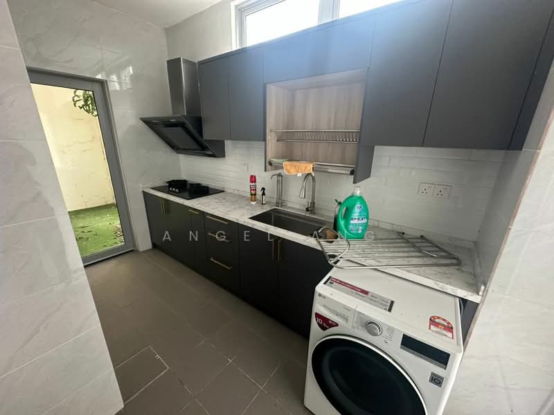 Bandar Gamuda Gardens untuk Untuk Dijual - RM 1,390,000, Mac 2026 - Kitchen - PropertyGuru.com.my