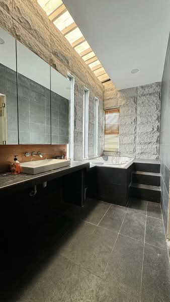 Semi-Detached House for Sale in Iskandar Puteri (Nusajaya) (Johor) - Cathy Tan - Bathroom - PropertyGuru.com.my