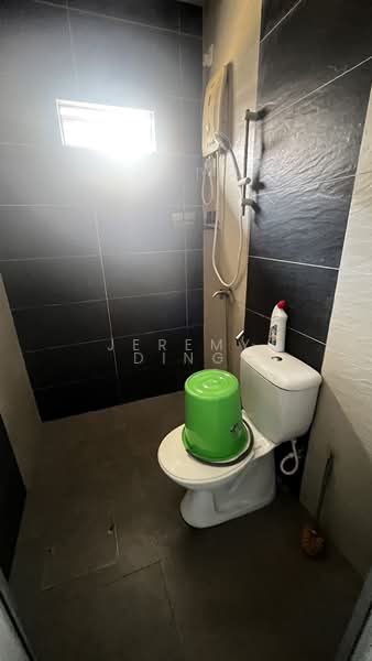 Jalan Indah 1/6, Taman Bukit Indah, 81200 Johor Bahru, Johor untuk Untuk Disewa - RM 3,500 /bulan, Mac 2026 - Bathroom - PropertyGuru.com.my