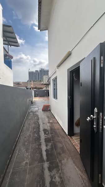Jalan Indah 1/6, Taman Bukit Indah, 81200 Johor Bahru, Johor untuk Untuk Disewa - RM 3,500 /bulan, Mac 2026 - Exterior - PropertyGuru.com.my