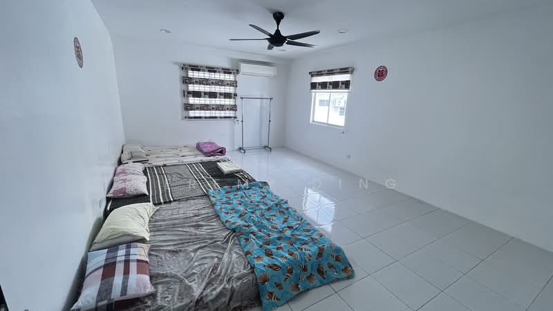 Jalan Indah 1/6, Taman Bukit Indah, 81200 Johor Bahru, Johor untuk Untuk Disewa - RM 3,500 /bulan, Mac 2026 - Bedroom - PropertyGuru.com.my