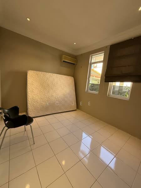 Untuk Disewa - Jalan Dogan