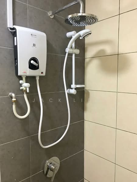 Condominium for Sale at The Holmes 1 - Jack Liew - Bathroom - PropertyGuru.com.my