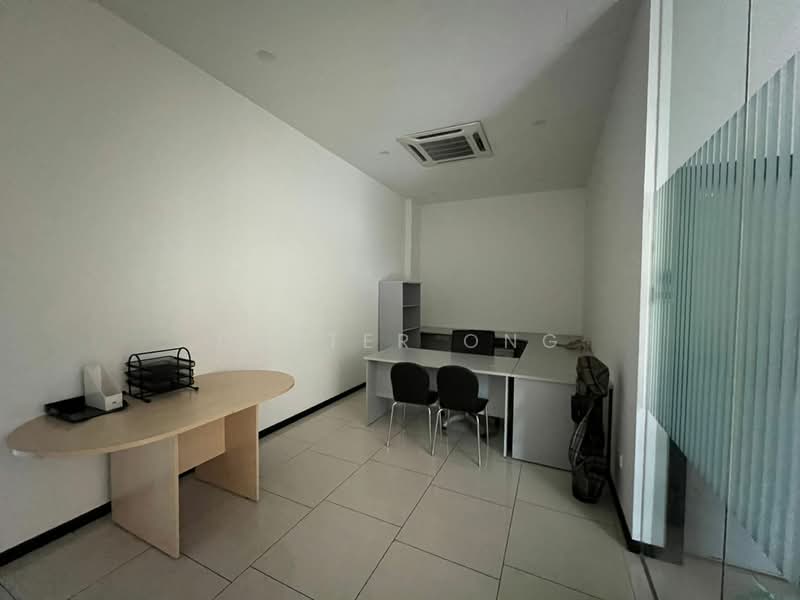 Detached Factory for Sale in Kawasan Perindustrian Bukit Serdang (Seri Kembangan) - Dexter Ong - Interior - PropertyGuru.com.my