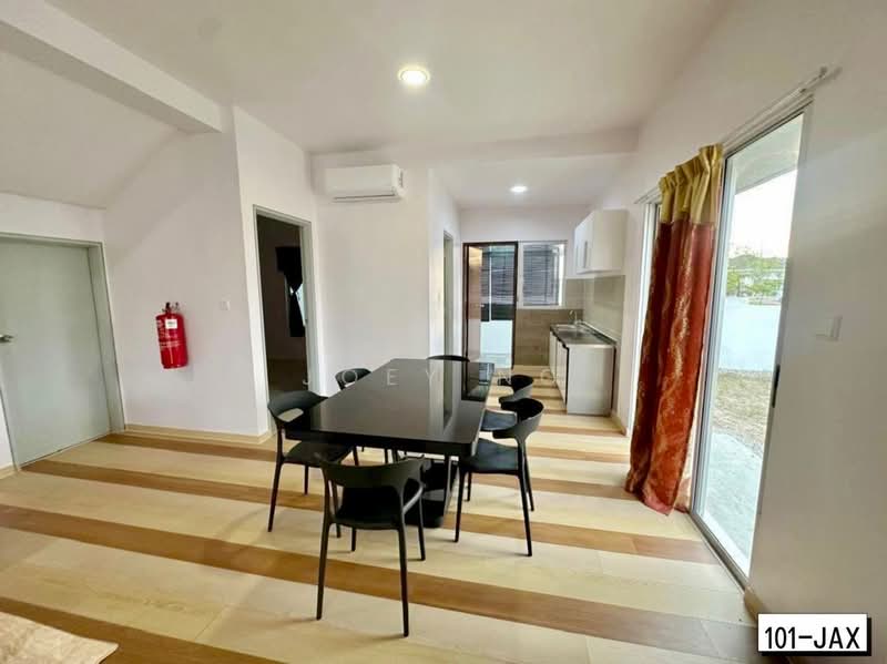 Terraced House for Sale in Kuala Selangor (Selangor) - Joey Ng - Dining Room - PropertyGuru.com.my