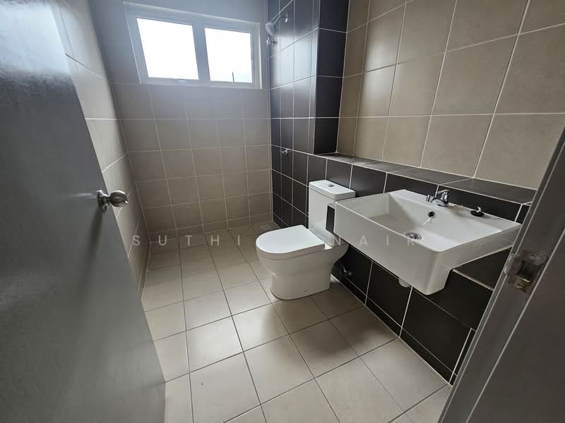 2-storey Terraced House for Rent in Senawang (Negeri Sembilan) - Suthish Nair - Bathroom - PropertyGuru.com.my
