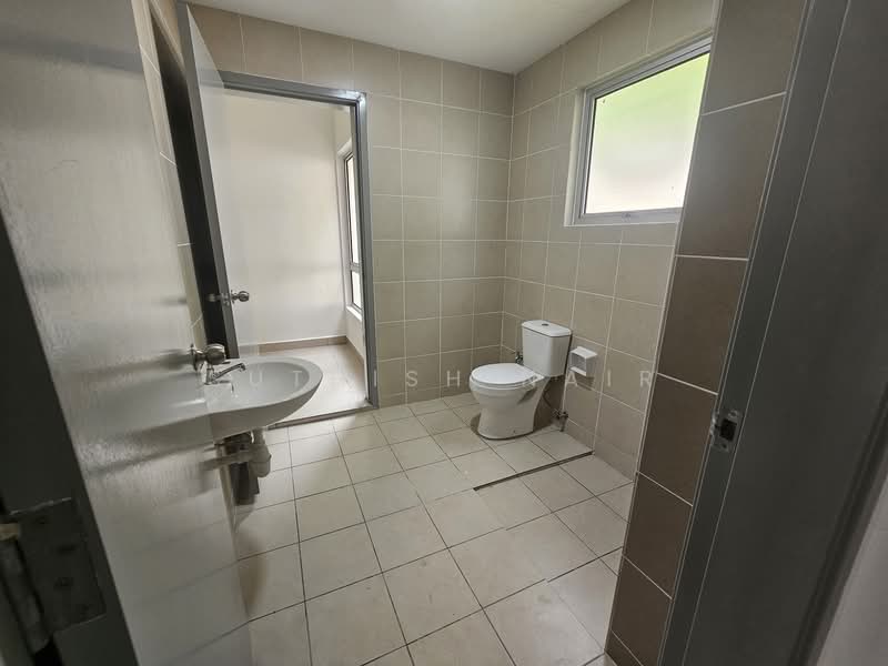 2-storey Terraced House for Rent in Senawang (Negeri Sembilan) - Suthish Nair - Bathroom - PropertyGuru.com.my