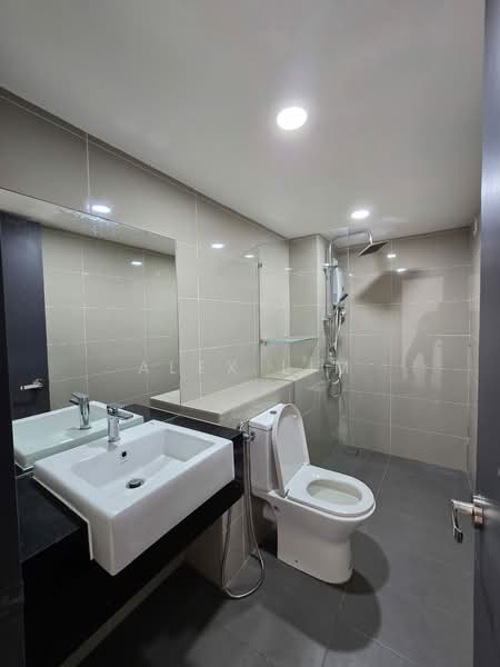Sunway Grid Residence untuk Untuk Disewa - RM 2,000 /bulan, Mac 2026 - Bathroom - PropertyGuru.com.my