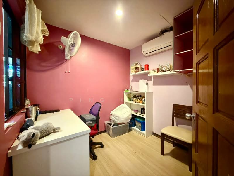 1 STY TERRACE | 1350SF | FETTES PARK untuk Untuk Dijual - RM 835,000, Mac 2026 - Study - PropertyGuru.com.my