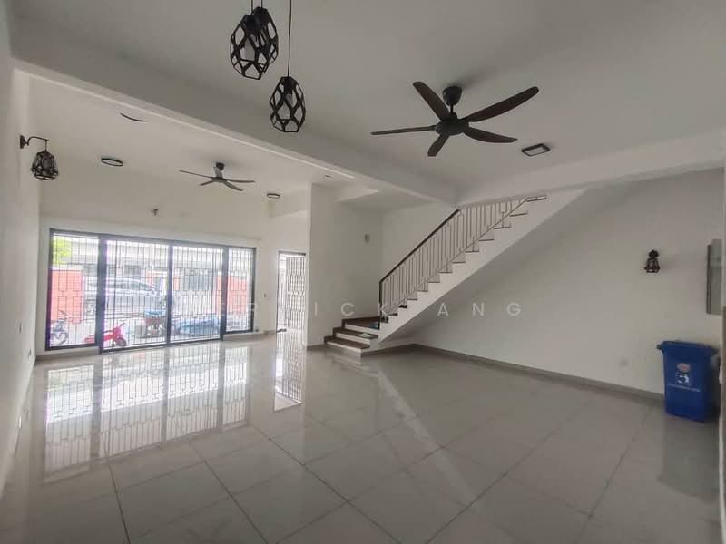 2-storey Terraced House for Sale in Elmina (Shah Alam) - Derrick Ang - Living Room - PropertyGuru.com.my