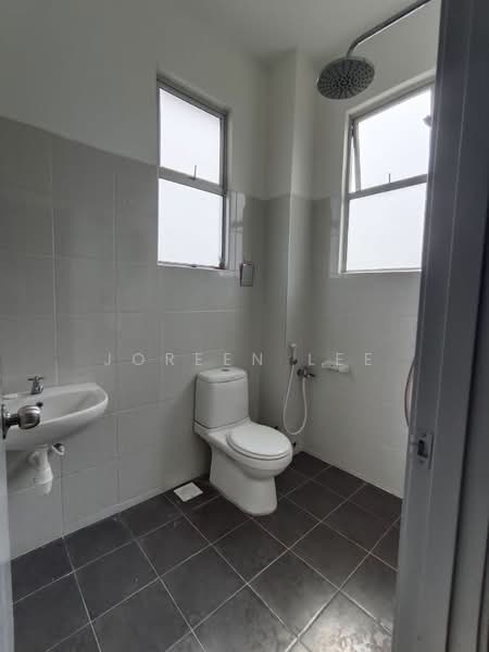 Kulai Kelapa Sawit Scientex Eroca Hill Double Storey Bungalow for Sale untuk Untuk Dijual - RM 780,000, Mac 2026 - Bathroom - PropertyGuru.com.my